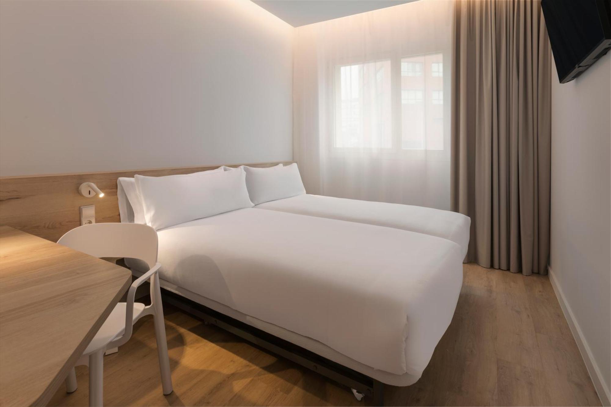 B&B Hotel Madrid Carabanchel Екстериор снимка